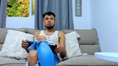 Snapshot of stebansilv_ chatting on 05/25/26, 11:27 Steban online show from 05/25/26, 11:27