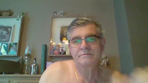 stepdom online show from 02/12/25, 08:06