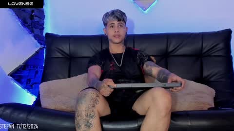 Snapshot of stefan_wonder_ chatting on 12/17/24, 03:39 Wonder online show from 12/17/24, 03:39