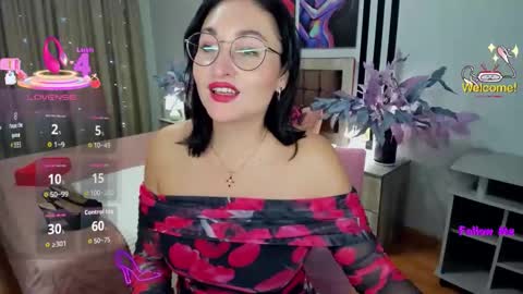 Snapshot of stefanawinter chatting on 11/10/25, 11:09 StefanaWinter online show from 11/10/25, 11:09