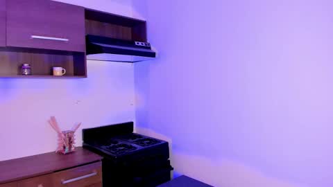 Stefania  online show from 09/30/25, 03:44