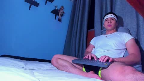 Snapshot of stefann_salvatore chatting on 01/21/25, 07:04 Stefann Salvatore online show from 01/21/25, 07:04