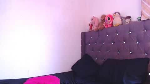 stefanny beautiful online show from 12/23/24, 09:40