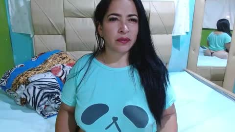 Snapshot of stefanny_taylor chatting on 11/12/25, 05:57 Stefanny online show from 11/12/25, 05:57