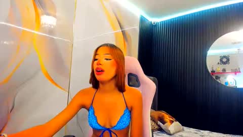 Snapshot of stefanny_vv chatting on 06/09/26, 03:51 STEFANNY online show from 06/09/26, 03:51
