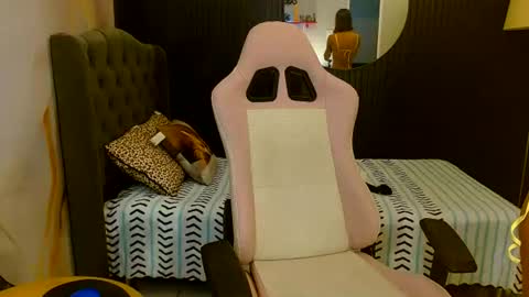Snapshot of stefanny_vv chatting on 06/14/26, 03:30 STEFANNY online show from 06/14/26, 03:30