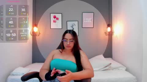 Stefanny online show from 10/27/25, 08:57