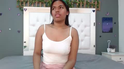 Stefany Brown online show from 12/24/24, 02:44