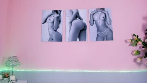 Stefany online show from 05/13/26, 12:24