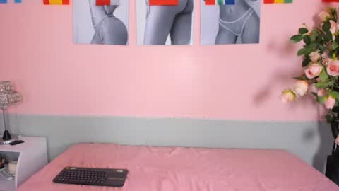 Stefany online show from 07/19/26, 11:36