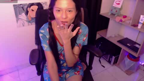 stefany lovers online show from 03/12/25, 06:11