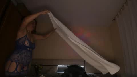 Snapshot of stefanyhotmilf chatting on 05/20/26, 06:30 stefany online show from 05/20/26, 06:30