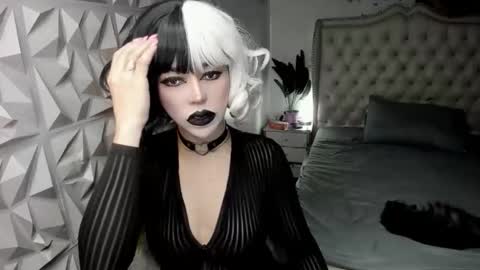 Jane online show from 06/06/26, 09:03