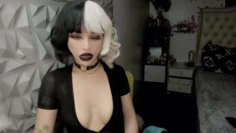Jane online show from 06/17/26, 06:27