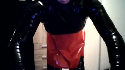 steffaniemoosbach online show from 12/04/25, 04:27