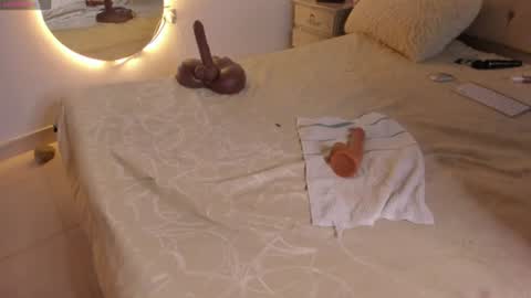 Snapshot of steffany_lopez_ chatting on 07/31/26, 05:56 steffany_lopez_ online show from 07/31/26, 05:56