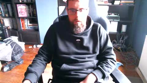 Snapshot of stefffg chatting on 10/25/25, 02:13 MeStef online show from 10/25/25, 02:13