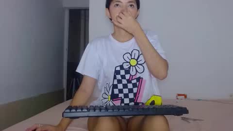 Snapshot of steffharris chatting on 11/07/25, 06:46 stefany online show from 11/07/25, 06:46