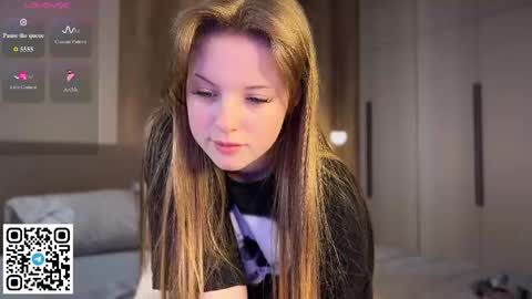 Snapshot of steffi_meoww chatting on 04/25/26, 07:00 STEFI Streams every day from 10 PM GTM1 online show from 04/25/26, 07:00