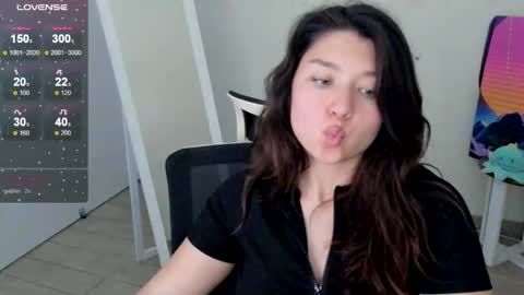 Snapshot of steffi_xo chatting on 11/20/25, 10:20 Steffi online show from 11/20/25, 10:20