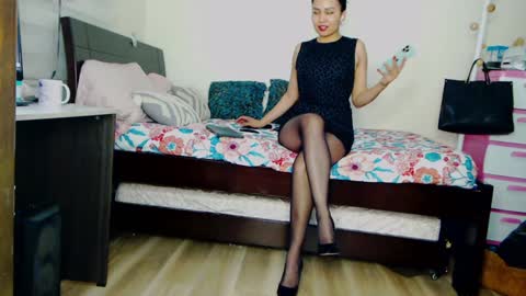 Zuly online show from 12/02/24, 03:47