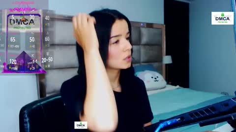 Stefany online show from 09/26/25, 09:19