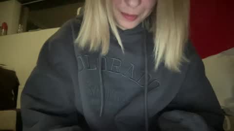 stefy_glow online show from 02/19/25, 07:48