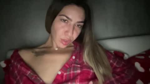 Snapshot of stefy_glow chatting on 10/26/25, 10:58 stefy_glow online show from 10/26/25, 10:58