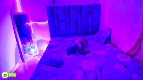 steiisy599 online show from 10/30/25, 02:13