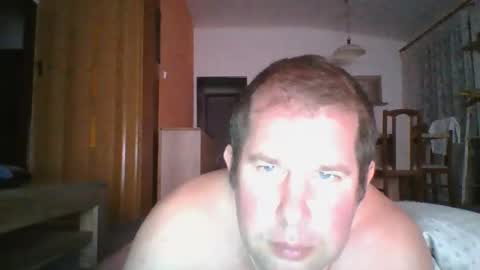 Snapshot of steki038434 chatting on 05/03/26, 07:42 steki038434 online show from 05/03/26, 07:42