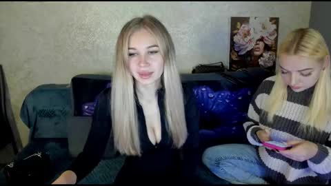 Snapshot of stella__cox chatting on 11/20/25, 12:38 Stella Cox online show from 11/20/25, 12:38