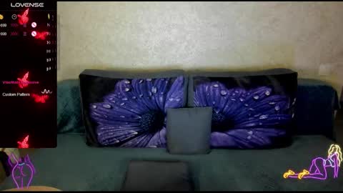 Snapshot of stella__cox chatting on 11/27/25, 07:21 Stella Cox online show from 11/27/25, 07:21