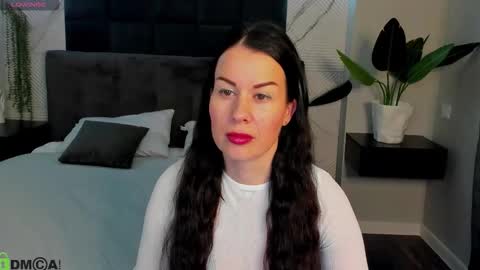 stella online show from 10/05/25, 01:04