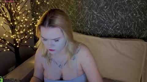 Snapshot of stella_morgan chatting on 05/18/26, 01:24 stella_morgan online show from 05/18/26, 01:24