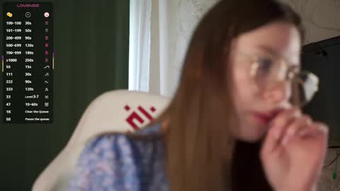 Stella online show from 09/17/25, 08:49