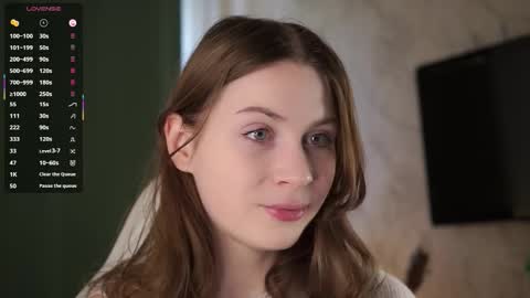 Stella online show from 10/03/25, 09:06