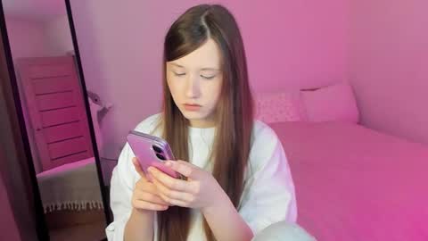 stella_sunny online show from 02/26/25, 07:05