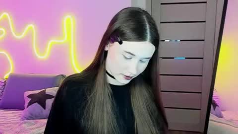 Snapshot of stella_sunny chatting on 12/05/25, 06:48 stella_sunny online show from 12/05/25, 06:48