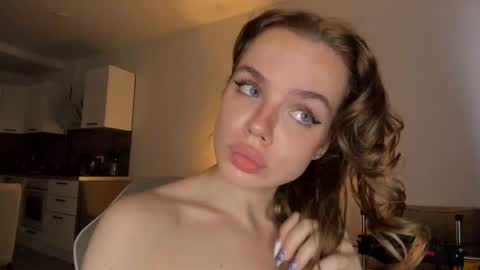 Asella online show from 10/08/25, 09:40