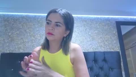 Estella online show from 12/03/25, 08:29