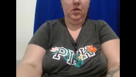 Snapshot of stellabigboobs chatting on 12/15/25, 04:39 stellabigboobs online show from 12/15/25, 04:39