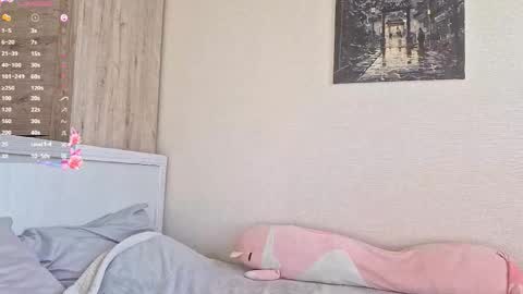 Stella online show from 11/05/25, 08:14