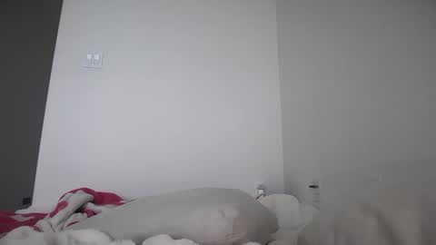 stellapearl online show from 10/09/25, 09:13