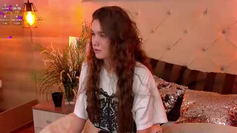 Snapshot of stellapierces chatting on 06/11/26, 03:26 stellapierces online show from 06/11/26, 03:26
