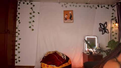 Snapshot of stellart_ chatting on 09/28/25, 02:06 stellart_ online show from 09/28/25, 02:06