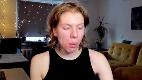 Snapshot of stellaswen chatting on 02/19/25, 12:55 S T E L L A online show from 02/19/25, 12:55