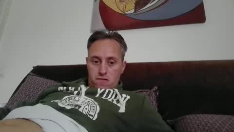 Snapshot of sten015 chatting on 10/29/25, 01:46 sten015 online show from 10/29/25, 01:46