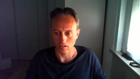 Snapshot of sten015 chatting on 05/25/26, 03:40 sten015 online show from 05/25/26, 03:40