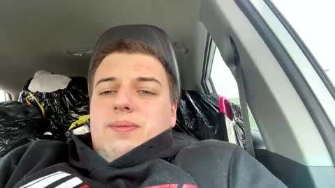 Snapshot of stepbro18 chatting on 02/20/25, 07:30 Honestly Im a slut I have a high sex drive and I love talking to people off this platform  online show from 02/20/25, 07:30