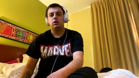 Snapshot of stepbro18 chatting on 02/22/25, 09:26 Honestly Im a slut I have a high sex drive and I love talking to people off this platform  online show from 02/22/25, 09:26